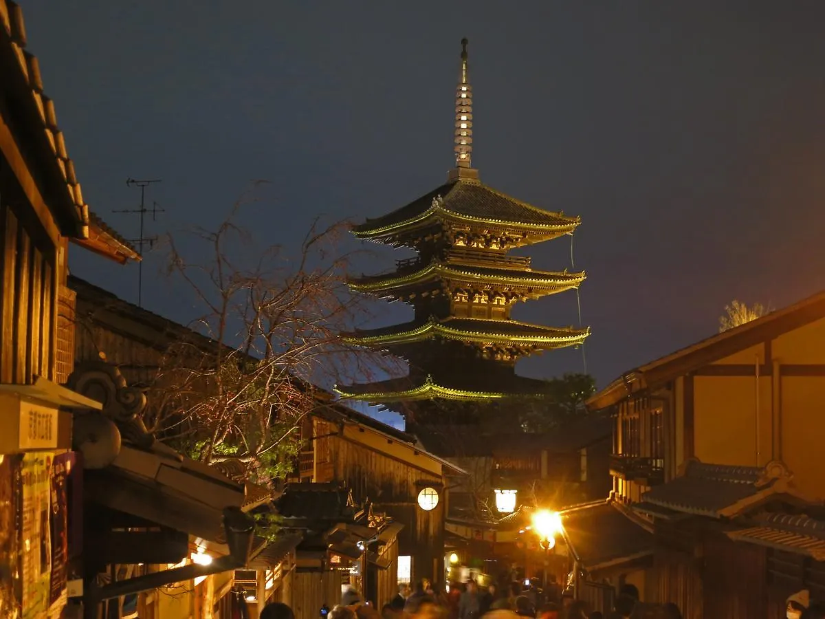 Guesthouse Higashiyama Kyoto 0*,  Japan